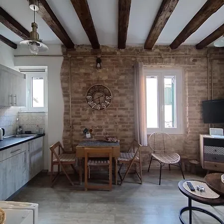 Casa Collage דירה *